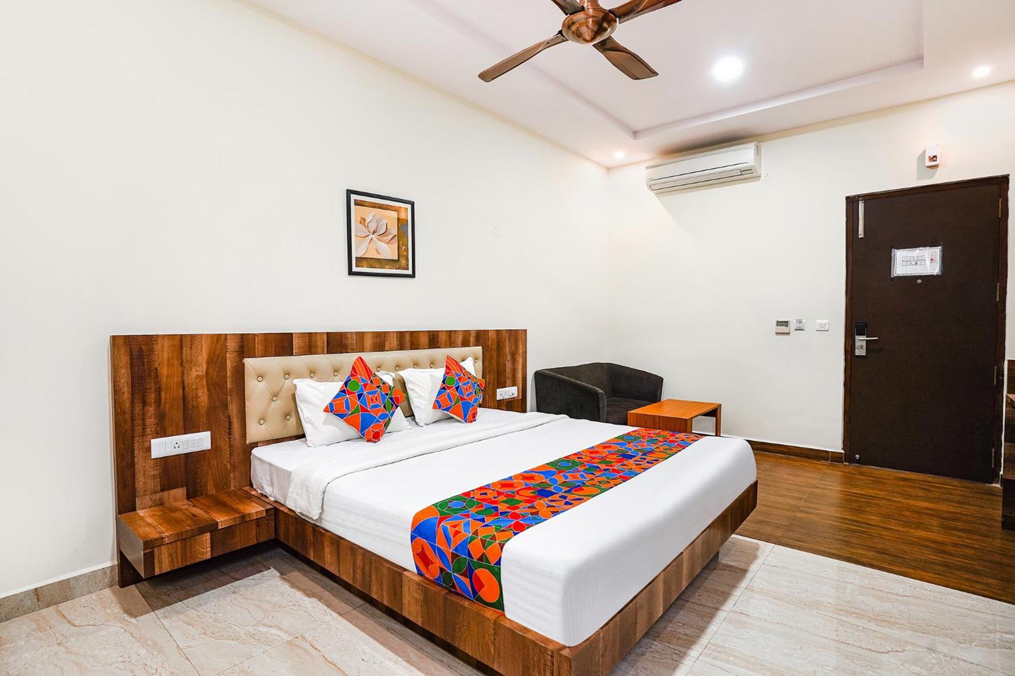 Fabhotel Wonder Stay Suite Rooms - Nr Aecs Layout Main Road Бангалор Экстерьер фото